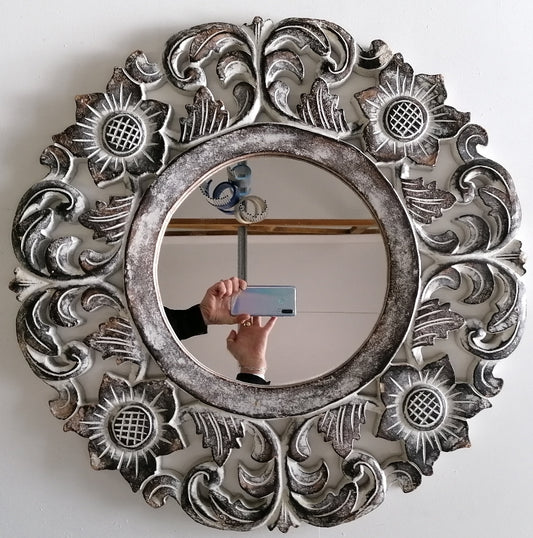 Mirror Round